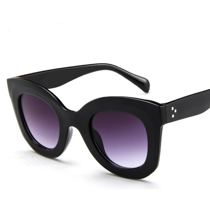 Cat eye sunglasses