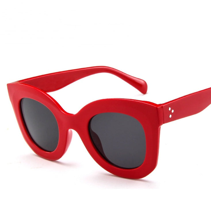 Cat eye sunglasses